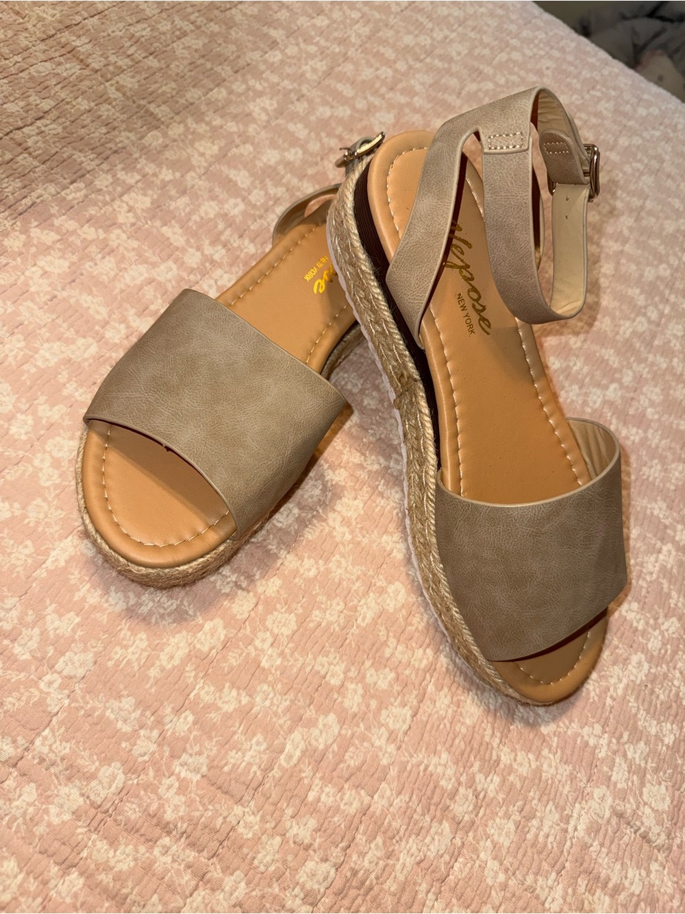 Women’s Neutral Platform Sandals - Taupe
